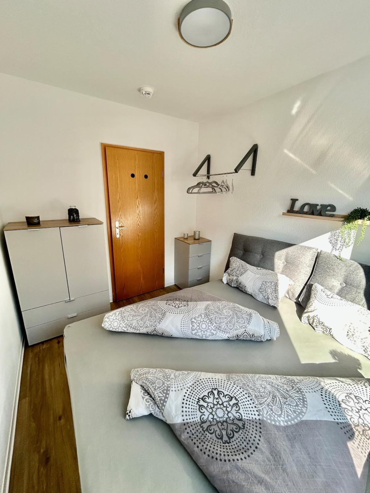 Cottbus-apartments - Grey I Privat I Wifi I Kueche Apartamento Cottbus